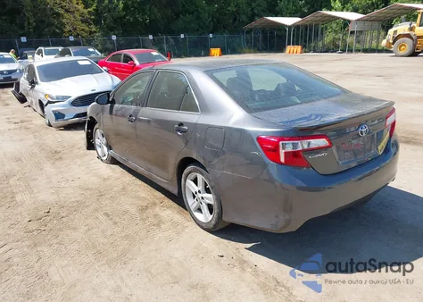 2014 Toyota Camry Se z USA, uszkodzony, nr VIN 4T1BF1FK2EU419498